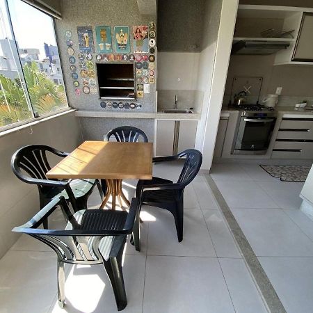 1 Dormitorio A 1 Quadra Da Praia De Jurere Florianópolis Esterno foto